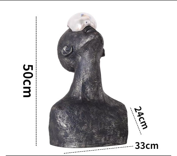 Decorative bust with measurements on a white background