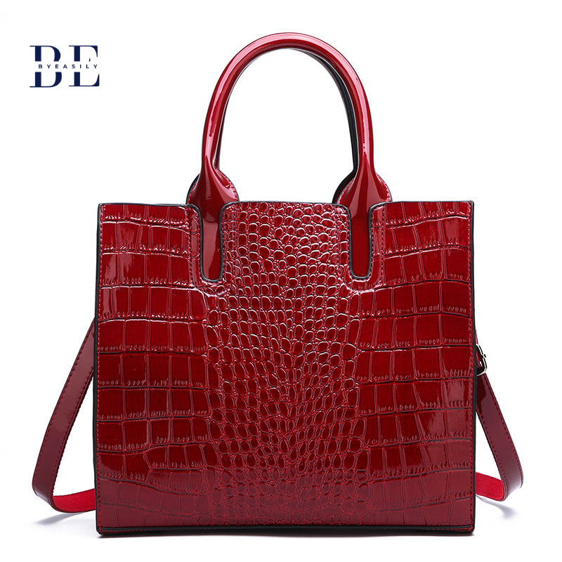 Women’s Crocodile Pattern Crossbody Bag