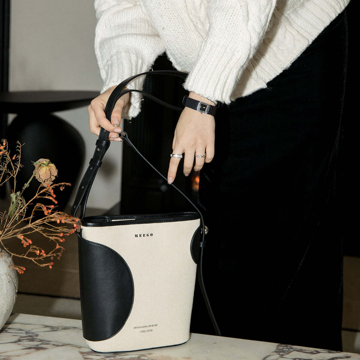 Black & White Colorblock Crossbody Bucket Bag