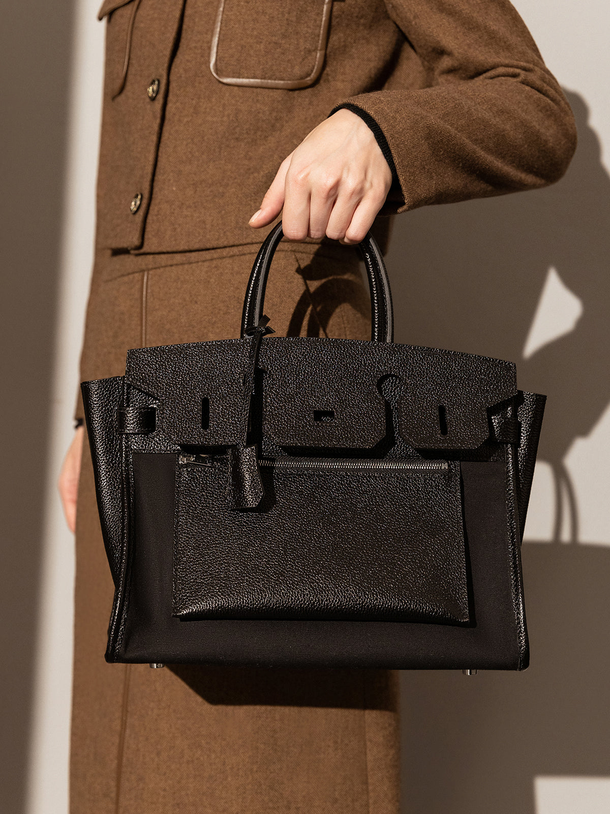 Lyon Leather Tote Bag – Modern Deconstructed Elegance
