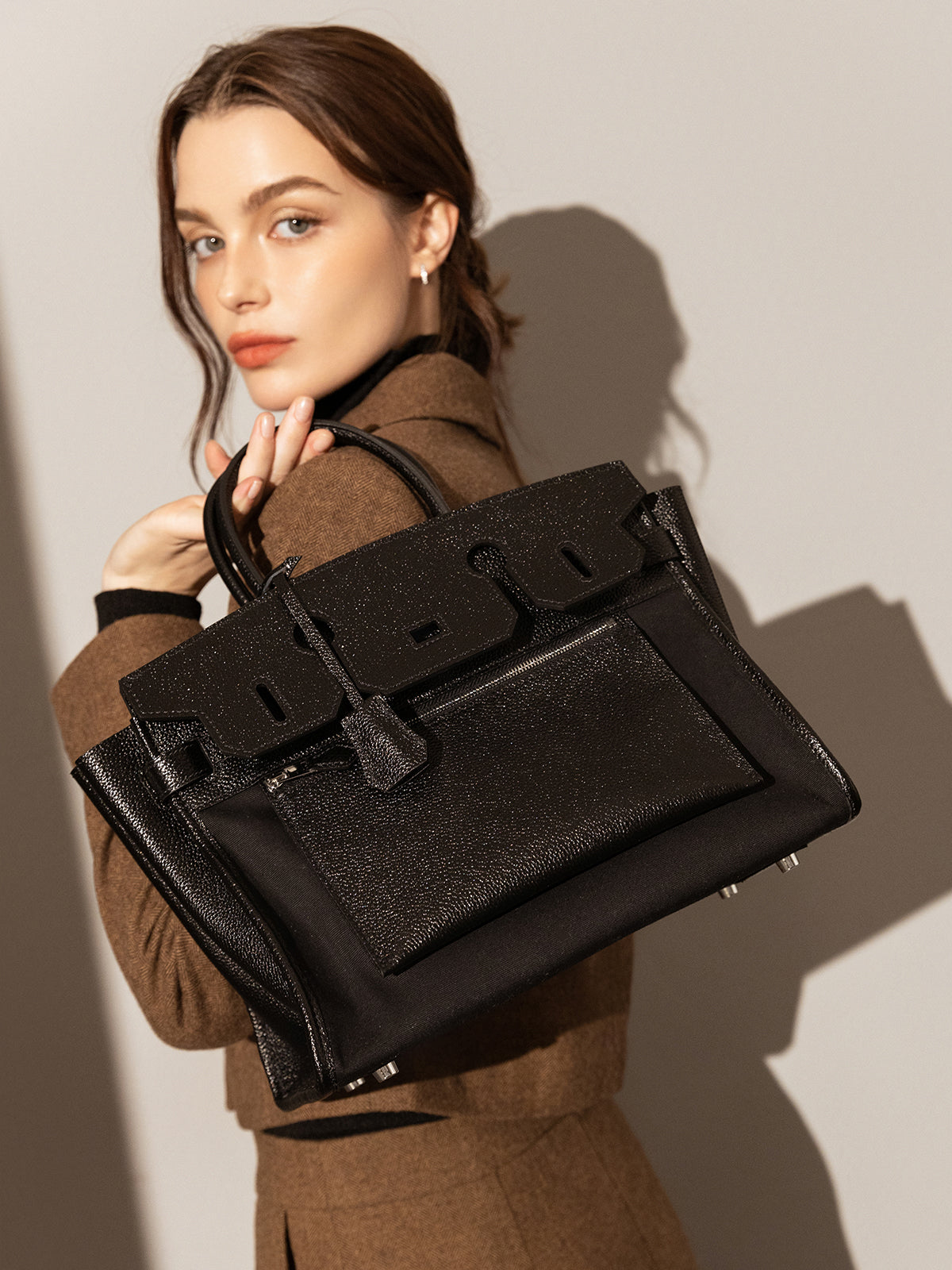 Lyon Leather Tote Bag – Modern Deconstructed Elegance