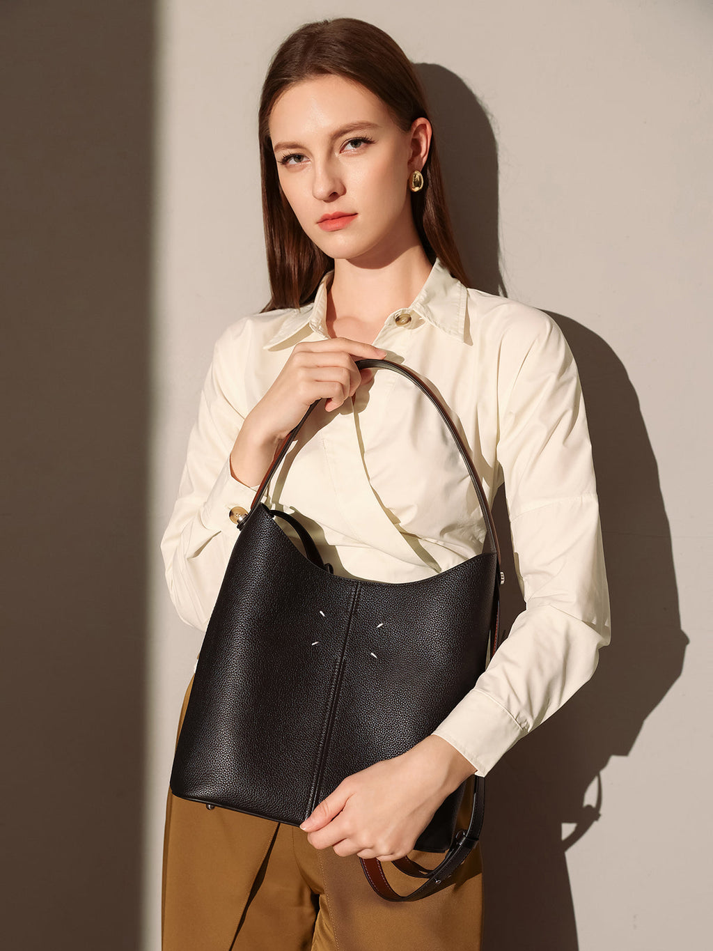 Minimalistic Spring Hobo Bucket Bag – CILELA