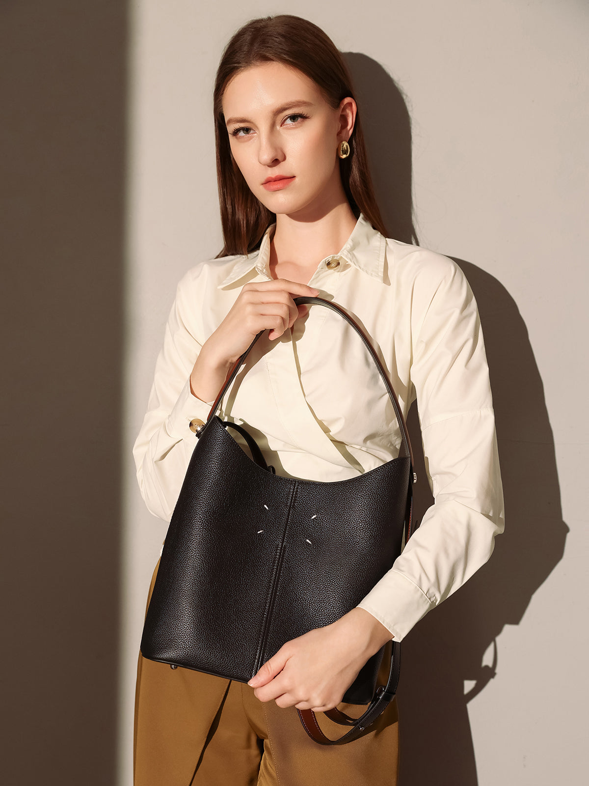 Minimalistic Spring Hobo Bucket Bag – CILELA