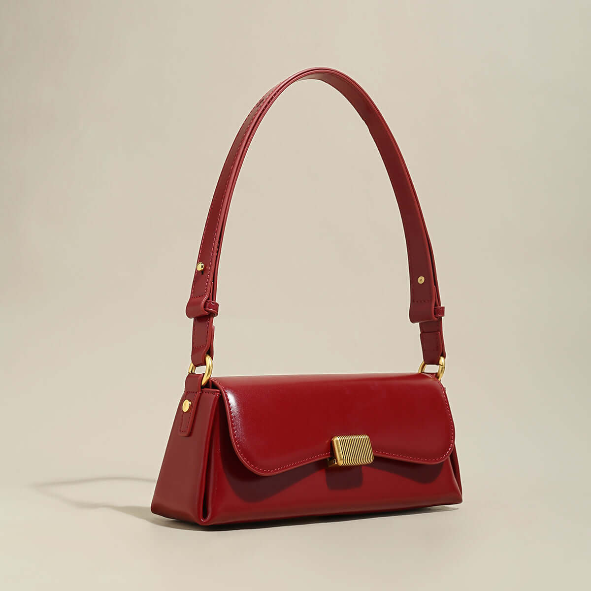 Snappy Flap Clutch Bag – Chic & Versatile